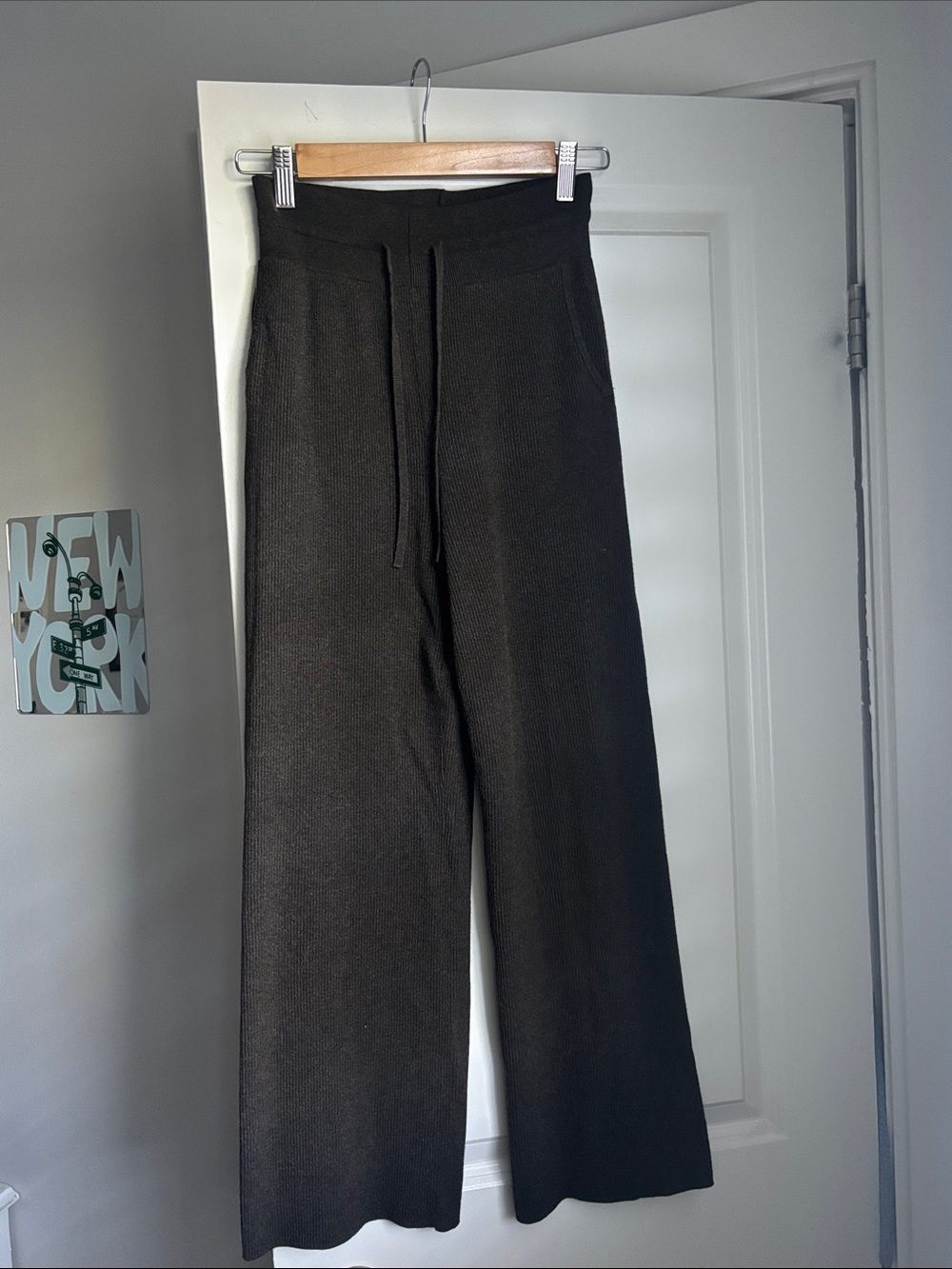 Uniqlo Olive Green Knit Ribbed Pants